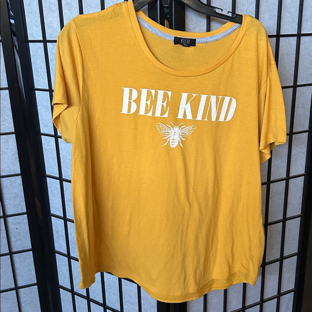 Yellow 'Bee Kind' Graphic T-Shirt